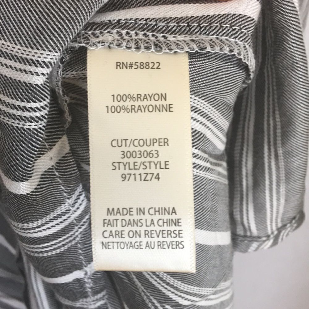 🅢🅐🅛🅔 Max Studio Striped Top - Picture 14 of 14